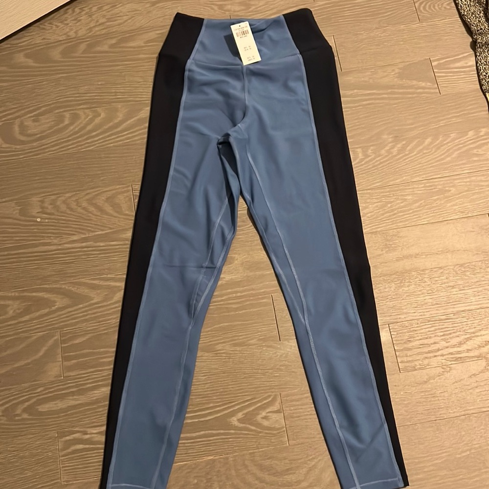 NWT Abercrombie leggings